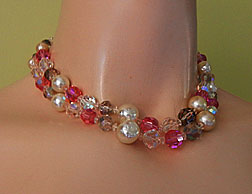 a beautiful vintage costume jewelry necklace