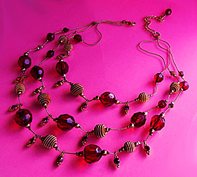 a beautiful vintage costume jewelry necklace