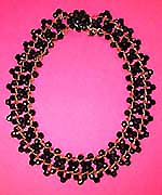 a beautiful vintage costume jewelry bakelite necklace French Jet