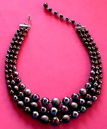 a beautiful vintage costume jewelry vintage mother of pearl necklace