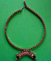 a beautiful vintage costume jewelry choker necklace unsigned