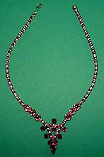 a beautiful vintage costume jewelry choker necklace unsigned