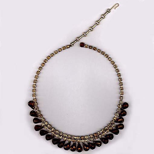 a beautiful vintage costume jewelry necklace Lisner