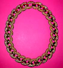 a beautiful vintage costume jewelry Juliana necklace