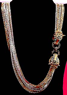 a beautiful vintage costume jewelry Juliana necklace