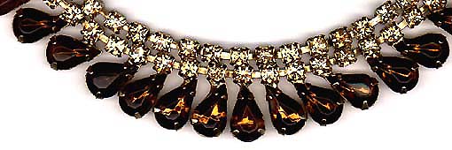a beautiful vintage costume jewelry necklace Lisner