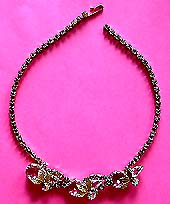 a beautiful vintage costume jewelry Juliana necklace
