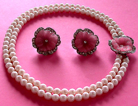 a beautiful vintage costume jewelry parure