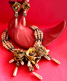 a beautiful Juliana vintage costume jewelry necklace, bracelet and earrings