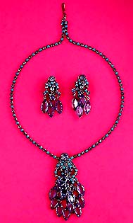 a beautiful Art vintage costume jewelry necklace, bracelet and earrings