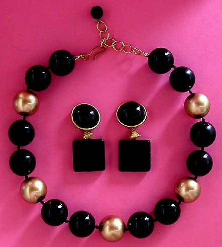 a beautiful vintage costume jewelry parure