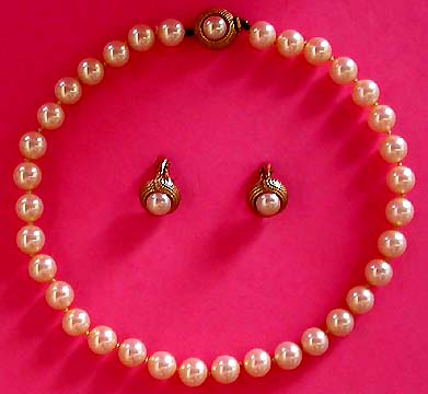 a beautiful vintage costume jewelry parure