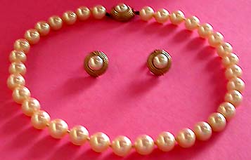a beautiful vintage costume jewelry parure