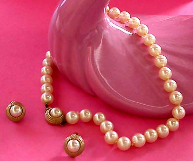 a beautiful vintage costume jewelry parure