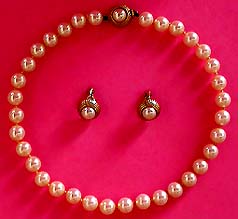 a beautiful Juliana vintage costume jewelry necklace, bracelet and earrings