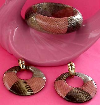 a beautiful vintage costume jewelry parure