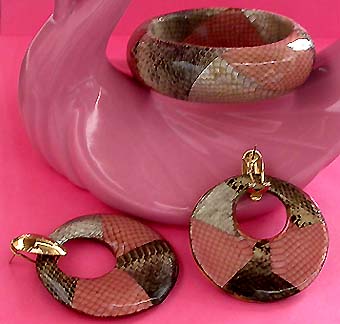 a beautiful vintage costume jewelry parure