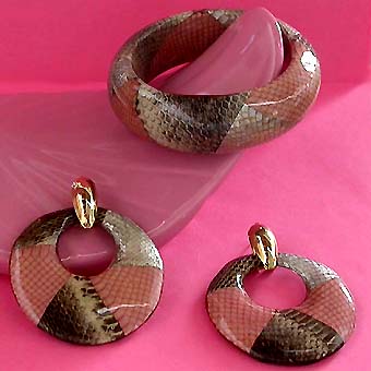 a beautiful vintage costume jewelry parure