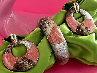 a beautiful vintage costume jewelry parure
