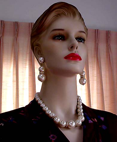 a beautiful vintage costume jewelry parure