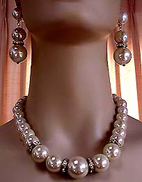 a beautiful Juliana vintage costume jewelry necklace, bracelet and earrings