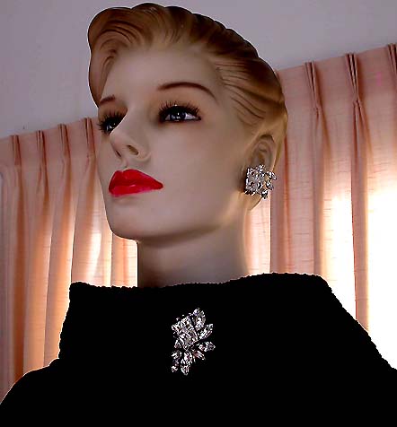 a beautiful vintage costume jewelry parure
