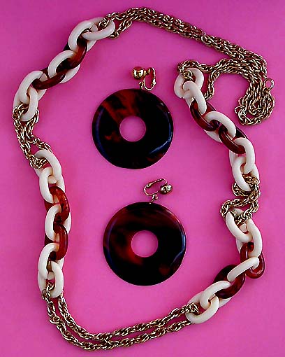 a beautiful vintage costume jewelry parure