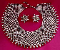 a beautiful Juliana vintage costume jewelry necklace, bracelet and earrings