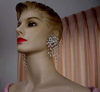a beautiful vintage costume jewelry parure
