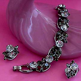 a beautiful vintage costume jewelry parure