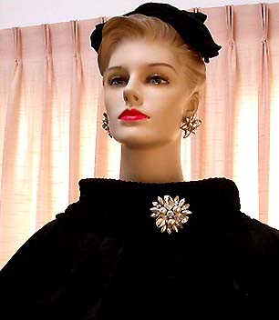 a beautiful vintage costume jewelry parure