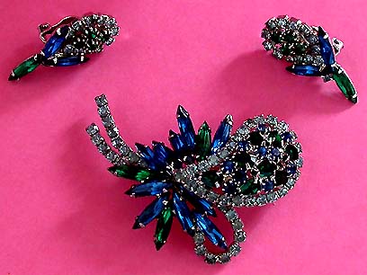 a beautiful vintage costume jewelry parure