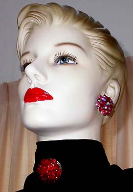 a beautiful vintage costume jewelry parure