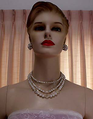 a beautiful vintage costume jewelry parure