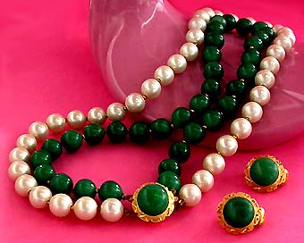 a beautiful vintage costume jewelry parure