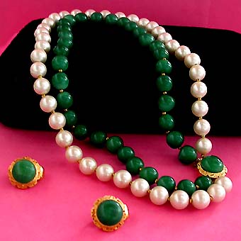 a beautiful vintage costume jewelry parure