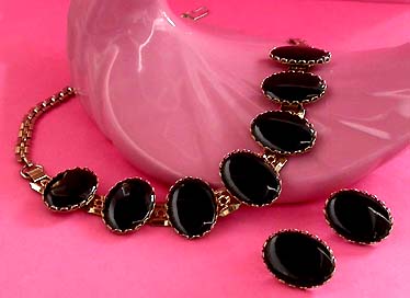 a beautiful vintage costume jewelry parure