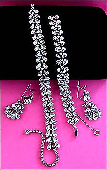 a beautiful vintage costume jewelry parure