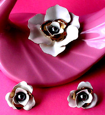 a beautiful vintage costume jewelry parure