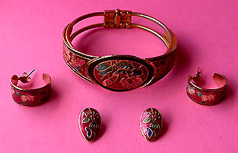 a beautiful vintage costume jewelry parure
