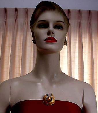 a beautiful vintage costume jewelry parure