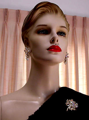a beautiful vintage costume jewelry parure