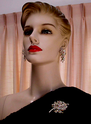 a beautiful vintage costume jewelry parure