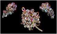 a beautiful vintage costume jewelry necklace, bracelet and earrings