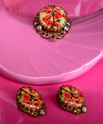 a beautiful vintage costume jewelry parure