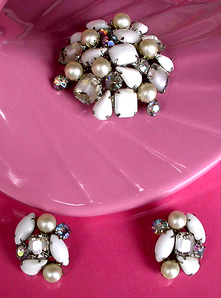 a beautiful vintage costume jewelry parure