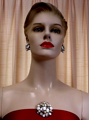a beautiful vintage costume jewelry parure