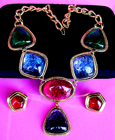 a beautiful vintage costume jewelry parure