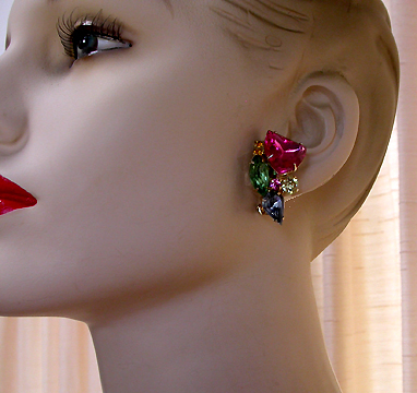 a beautiful vintage costume jewelry parure