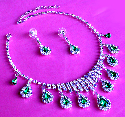 a beautiful vintage costume jewelry parure